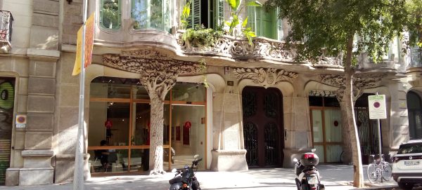 Casa Antonia Burés - arquitectura Modernista Barcelona - reforma de pisos Barcelona - pequeñas reformas - reformas integrales.