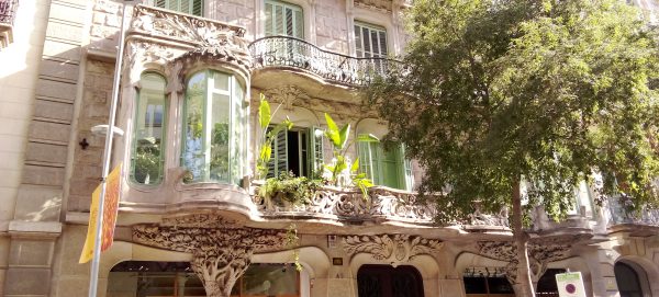 Casa Antonia Burés - arquitectura Modernista Barcelona - reforma de pisos Barcelona - pequeñas reformas - reformas integrales.