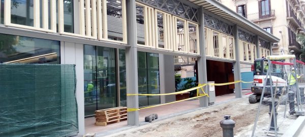 Mercado de la Abaceria - Gràcia - Barcelona reforma del mercado - entrega octubre 2026 Vista de travessera de Gràcia