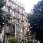 Reforma de Fachadas Barcelona - Eixample | La Casa Sala-Cairó es un edificio modernista de Barcelona, situado en calle de Enric Granados, 106, en el barrio de la Esquerra de l’Eixample. Fue construido en 1906 por el arquitecto Domènec Boada i Piera.
