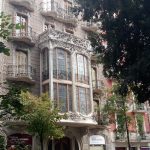 Reforma de Fachadas Barcelona - Eixample | La Casa Sala-Cairó es un edificio modernista de Barcelona, situado en calle de Enric Granados, 106, en el barrio de la Esquerra de l’Eixample. Fue construido en 1906 por el arquitecto Domènec Boada i Piera.