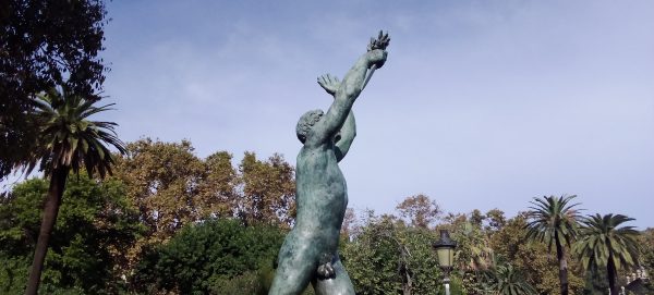 Monumento "Als voluntaris catalans" - Ciutadella - Barcelona Reformas Barcelona - esculturas jardines